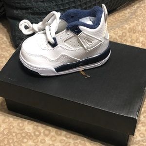 Jordan 4 Retro LS